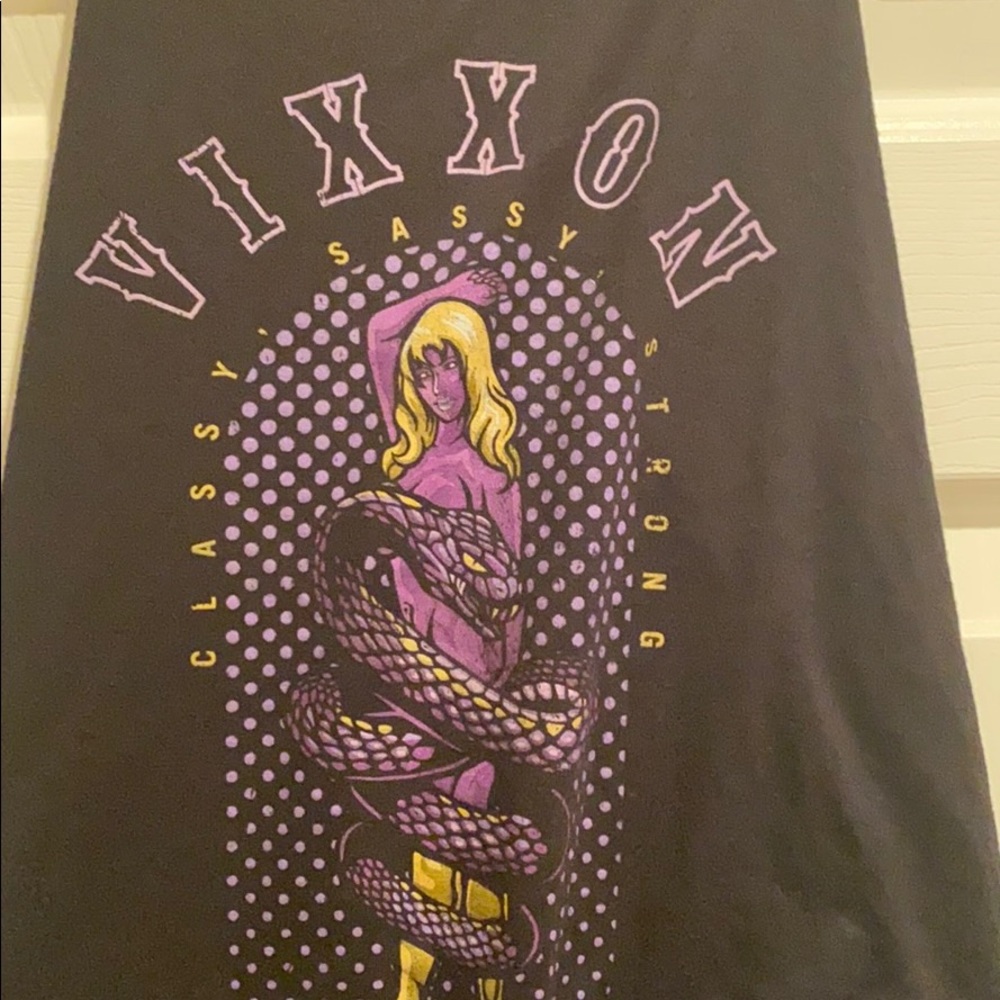 Box on KOBE Lakers shirt